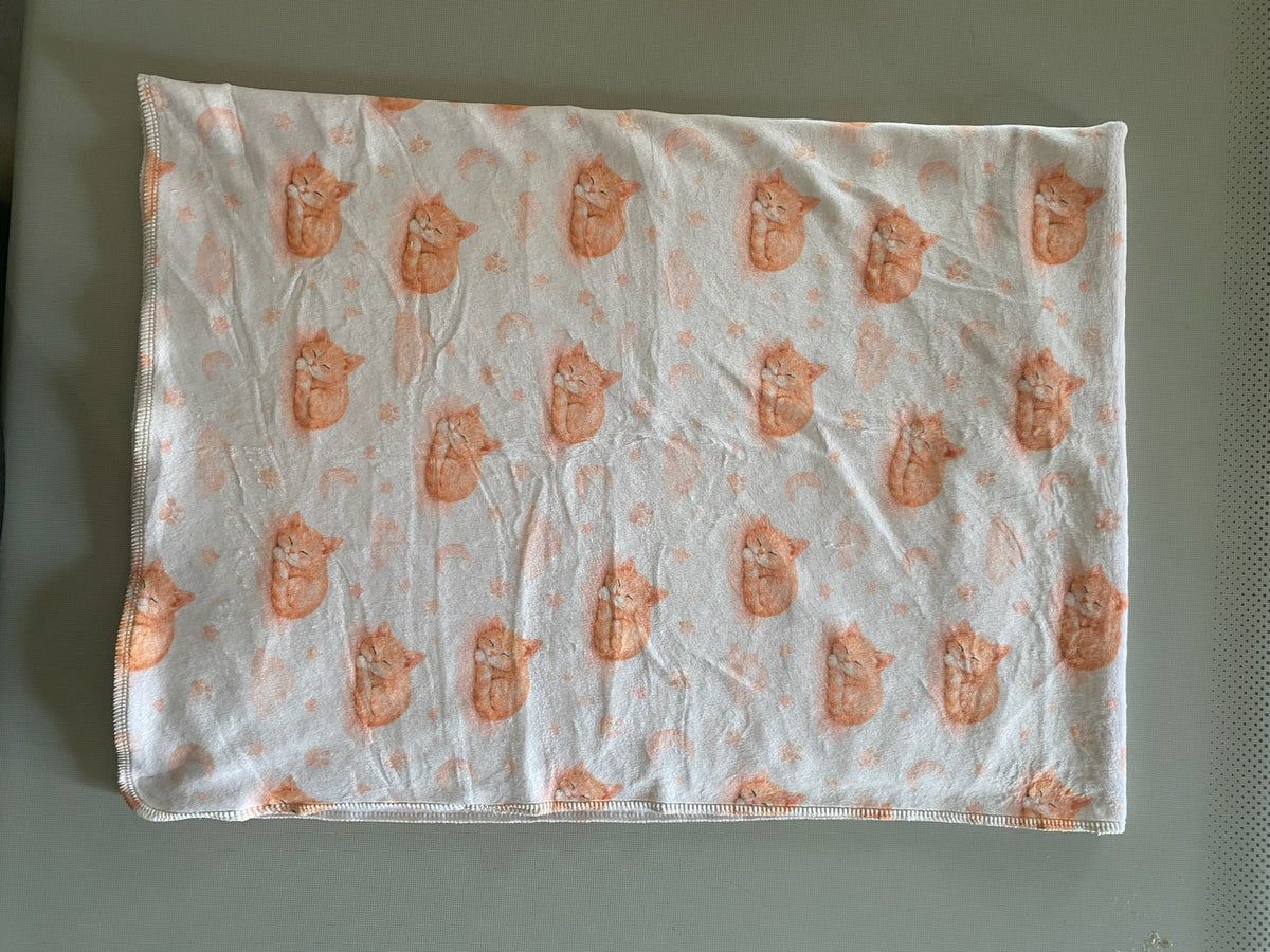 Couverture Squish enfant – Chatons rêteurs- pâle