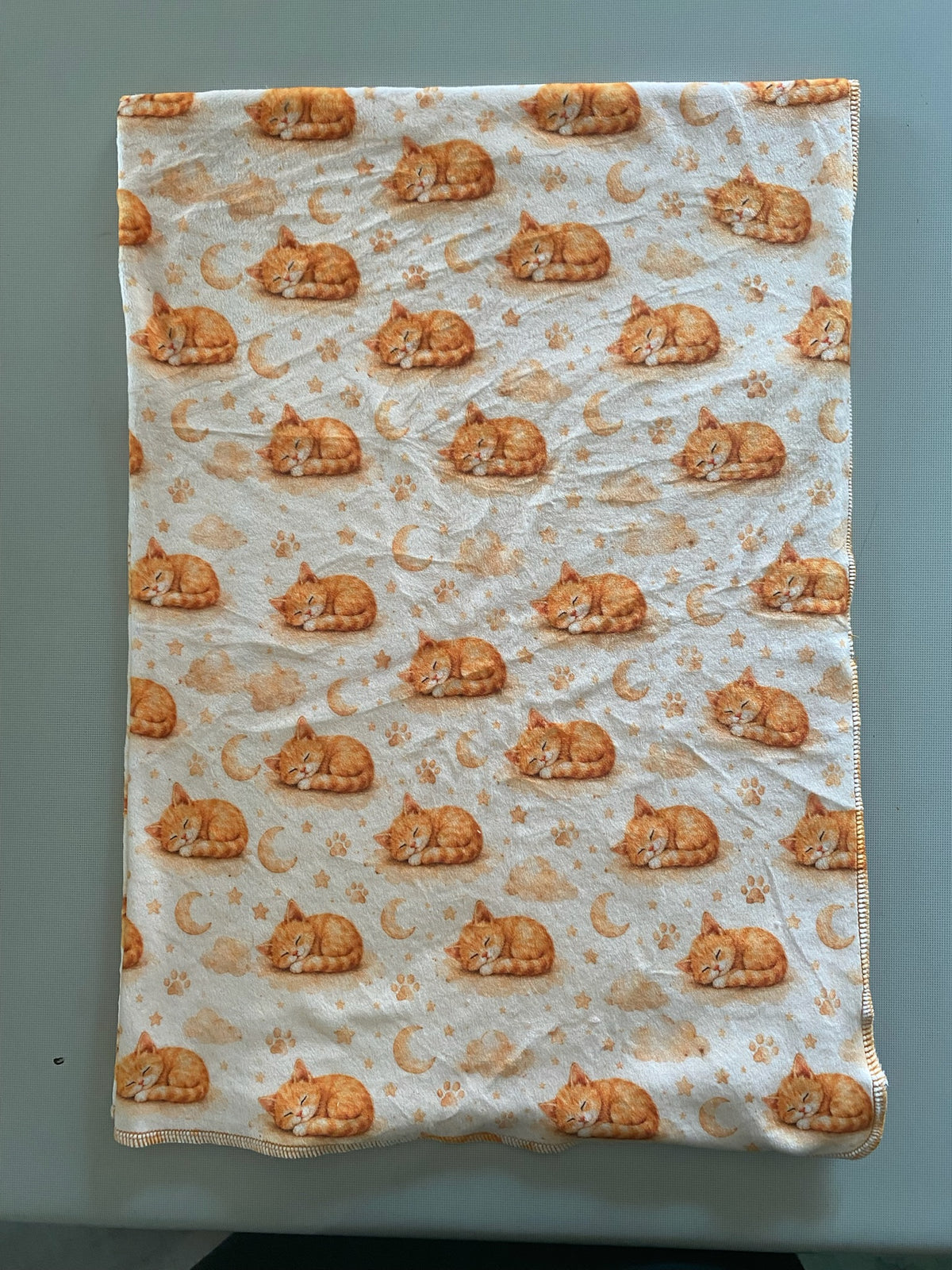 Couverture Squish enfant – Chatons rêveurs- foncé